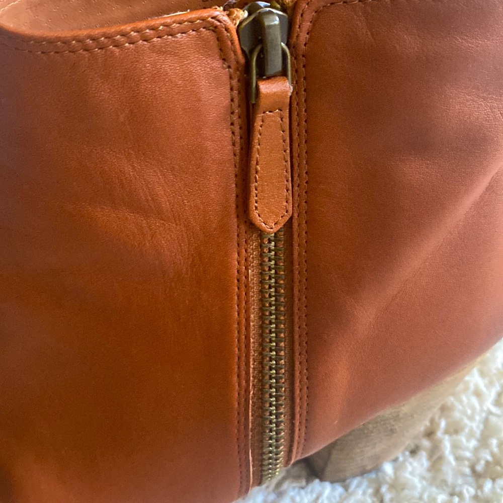 BP Trolley Leather Ankle Bootie - Picture 5 of 5
